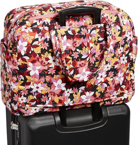 Vera Bradley Cotton Utility Travel Bag in Saudi Arabia