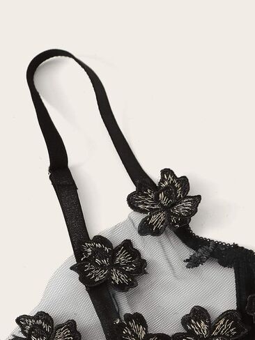 Floerns Women's Sexy Applique Lace Underwire Bra Top and Thong Lingerie Set in Saudi Arabia