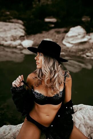 حمالة صدر نسائية مثيرة من Deyllo من الدانتيل مع سلك داخلي غير مبطن من Demi Bralette شفافة من خلالها in Kuwait