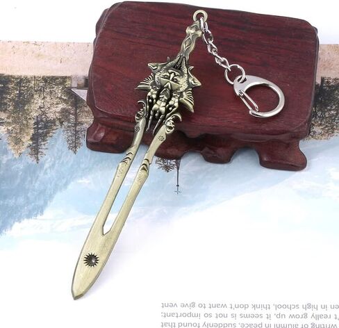 SONGCHANGJEWELRY سلاسل مفاتيح God Of War Ragnarok - شفرات كريتوس من الفوضى سلسلة مفاتيح معدنية كوسبلاي - هدايا للرجال والمراهقين in Kuwait