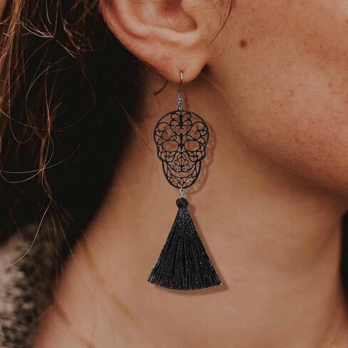 الهالوين الجمجمة شرابة قطرة تتدلى الأقراط السوداء النساء الفتيات اليدوية الشرير القوطي الهيكل العظمي الأزياء بيان مجوهرات خفيفة الوزن يوم الميت تأثيري حلي حزب الإحسان هدية in Kuwait