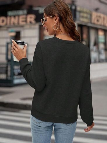سويت شيرت SweatyRocks نسائي بأكمام طويلة وطباعة جرافيك ورقبة دائرية كاجوال وكتف منسدل in Saudi Arabia