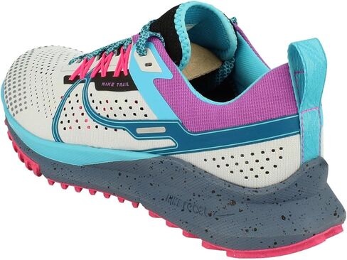 حذاء رياضي للنساء من Nike Pegasus Trail 4 Se Fb7806 in Kuwait