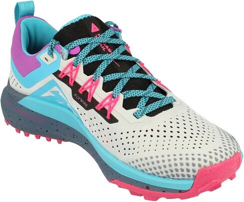 حذاء رياضي للنساء من Nike Pegasus Trail 4 Se Fb7806 in Kuwait