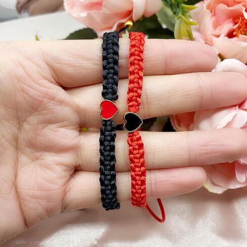 ZMANYIJEW مجموعة من 2 أساور ملونة متطابقة على شكل قلب، مجموعة أساور زوجين قابلة للتعديل، أساور طويلة المسافة للشركاء، أساور عيد الحب in Kuwait