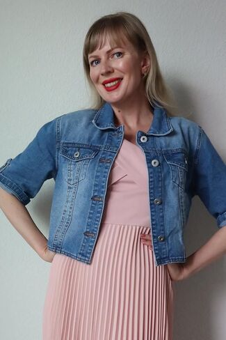Dilgul Women's Denim Jacket Button Down Short Sleeve Cropped Jean Jacket Coat in Saudi Arabia
