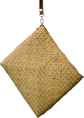 ViJade Handmade Seagrass Woven Straw Wallet Purse Handbag with Fabric Lining for Varied Occasions and Lifestyles in Saudi Arabia