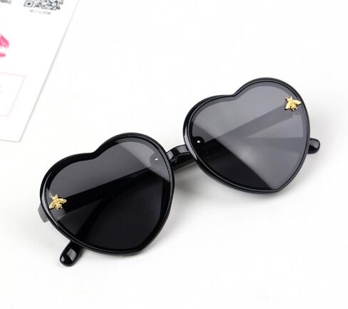 JINHUIBBA نظارات شمسية للأطفال على شكل قلب بإطار نحل لطيف للأعمار من 3 إلى 10 سنوات من الأشعة فوق البنفسجية 400 حماية أنيقة للصيف في الهواء الطلق in Kuwait