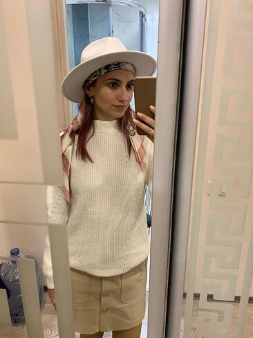 قبعة فيدورا النسائية العصرية ذات حافة واسعة من اللباد بنما الكلاسيكية مع شريط من اللؤلؤ in Kuwait