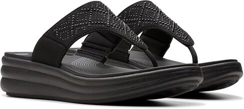 Clarks Women's Drift Way Flip-Flop in Kuwait