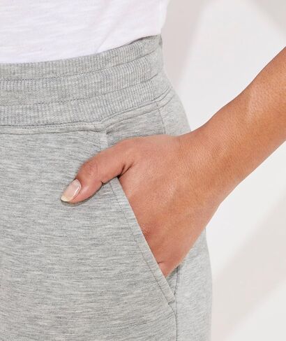 vineyard vines Women's Dreamcloth Jogger in Saudi Arabia