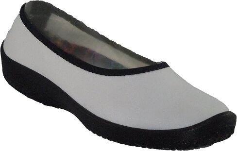 Arcopedico Women's in Saudi Arabia