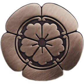 Japan Japanese Maedate Oda Mokko Nobunaga Family Crest Flower Clan Sigil 1.1" Enamel Pin Badge in Saudi Arabia