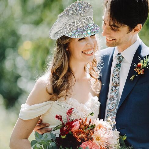 قبعات حفلات مرصعة بحجر الراين واللؤلؤ من نيداني، قبعة ديسكو لتزيين حفلات توديع العزوبية، قبعة راعية البقر اللامعة للنساء البالغات، لوازم حفلات توديع العزوبية in Kuwait