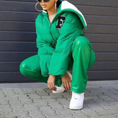 سترة نسائية منتفخة قصيرة من Lentta مصنوعة من صوف الشيربا وطية صدر وأكمام طويلة معطف شتوي in Kuwait