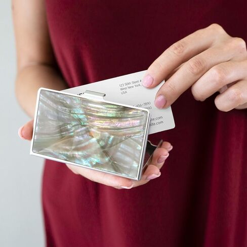 محفظة بطاقة الائتمان التجارية حامل بطاقة الهوية محفظة سفر معدنية أم اللؤلؤ البيج الفضي كسورية in Kuwait