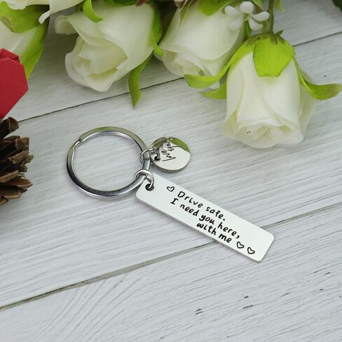 سلسلة مفاتيح درايف سيف لصديقها، Drive Safe I Need You Here With Me Love You، هدايا عيد الميلاد وعيد الحب والكريسماس للزوج والصديق والزوج، قيادة آمنة، مقاس S in Kuwait