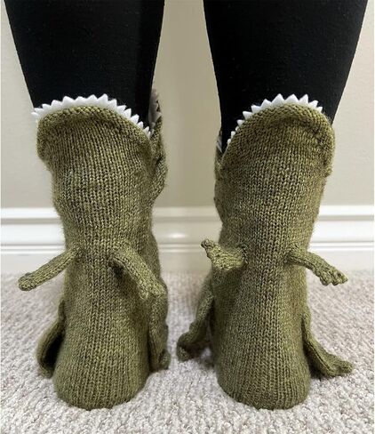 Yuemengxuan Knitted Crocodile Socks 3D Animal Socks Novelty Knitting Shark Fish Socks Fun Christmas Gift to Kids Adults in Saudi Arabia