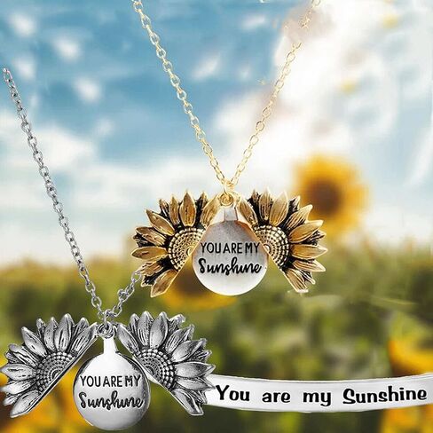 Cute Cartoon Fashion Necklace Hypoallergenic Necklace for Friends, Girlfriends and Elders, Lightweight Statement Jewelry for girls women Dainty 18K Plated Gold Necklace Trendy Christmas New Year Gifts in Saudi Arabia