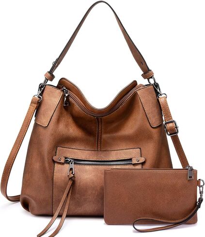 حقائب وحقائب يد للنساء من Realer Hobo، وحقائب كتف كبيرة الحجم مع شرابة in Kuwait