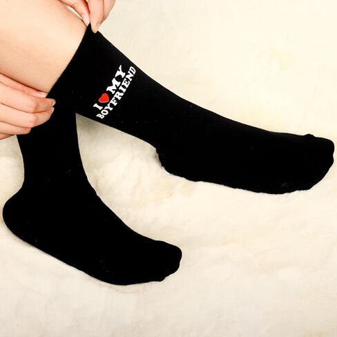Moyel I Love My Boyfriend Socks هدايا لطيفة لصديقتك، هدايا مضحكة لصديقتك في الذكرى السنوية لعيد الحب، هدايا عيد ميلاد لها، جوارب I Heart My Boyfriend للنساء in Kuwait