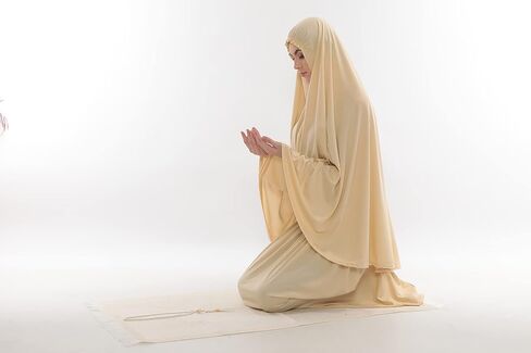 طقم خيمار نسائي إسلامي مكون من قطعتين فستان صلاة ناعم بروكا حجاب عباية، سجادة صلاة وخرز، طقم إسلامي in Kuwait