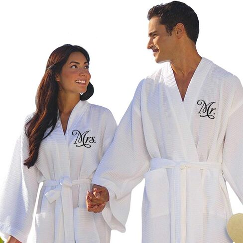 كلاسي برايد رداء للأزواج السيد والسيدة له ولها، مجموعة من قطعتين in Kuwait