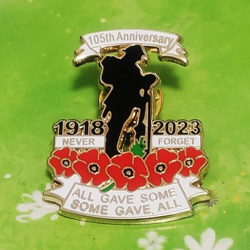 دبوس بروش من الخشخاش الاحمر للذكرى السنوية 105 لئلا ننسى ذكرى يوم المحاربين القدامى (1)، معدن، بدون احجار كريمة in Kuwait