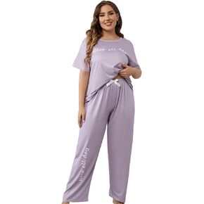 Floerns Women's Plus Size Pajamas Graphic Print Short Sleeve Tee with Pants Pj Set in Saudi Arabia