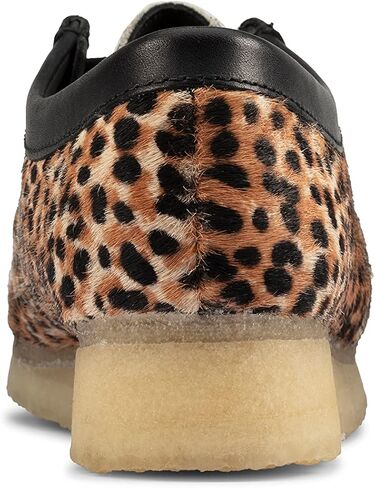 حذاء تشوكا Wallabee للنساء من Clarks، جلد شمع العسل، 35. 5 EU, جلد شمع العسل, 35.5 EU in Saudi Arabia