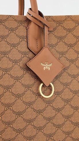 حقيبة يد نسائية من MCM Himmel Lts من Medco in Kuwait