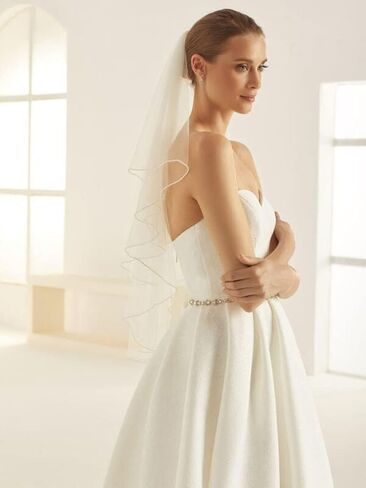 Latious 2 Tier Bride Wedding Veil Elbow Length Short Bridal Tulle Veils Ribbon Edge Veils with Comb for Brides and Women (White) in Kuwait