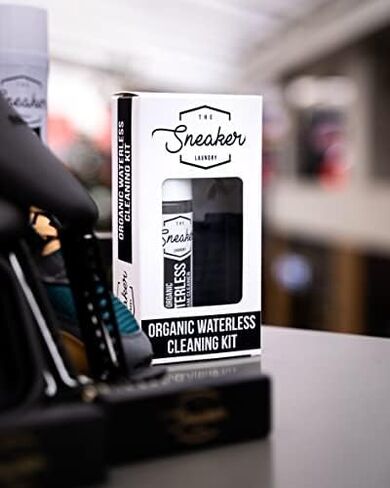 مجموعة فرشاة ورغوة لتنظيف الأحذية بدون ماء من THE SNEAKER LAUNDRY - أفضل رغوة لتنظيف الأحذية - مثالية للاستخدام في الأحذية الرياضية والجلد المدبوغ وجميع أنواع الأحذية - مجموعة تنظيف الأحذية - تتضمن منظف رغوي 161 مل in Saudi Arabia