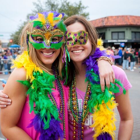 قناع جلينيسيز ماردي غرا التنكرية للنساء، قناع كرنفال البندقية مع الريش لأزياء ماردي غرا ملحقات الحفلات المفضلة in Kuwait