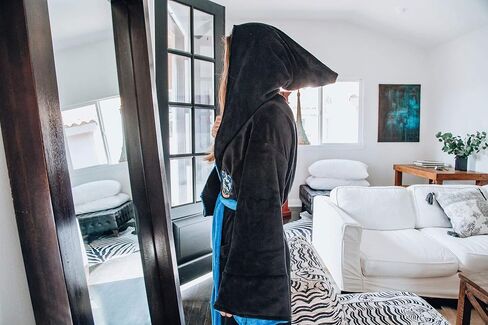 Harry Potter Ravenclaw Hooded Bathrobe for Men/Women | Soft Plush Spa Robe for Adults | Lightweight Fleece Shower Robe With Belted Tie | One Size Fits Most Adults in Saudi Arabia