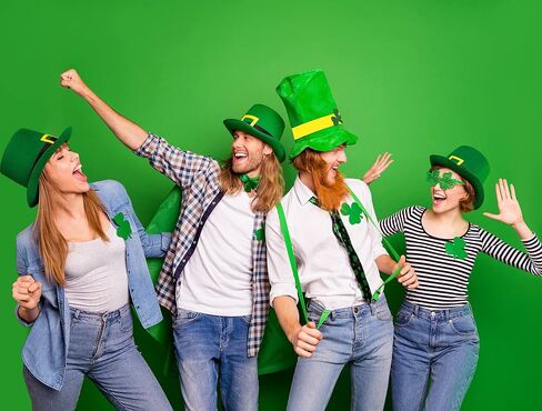 GiftExpress St Patrick Green Shamrock Top Hat, Green and Yellow, One size in Saudi Arabia