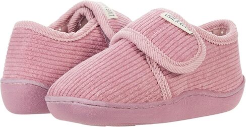 عناق فتاة ليفي ولوكا (طفل صغير/طفل صغير) in Kuwait