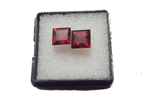 Faceted 7mm Square Shape AAA Quality Mozambique Garnet Pair, Natural Garnet Stone, Garnet Pair for Making Earrings & Other Jewelry. in Saudi Arabia