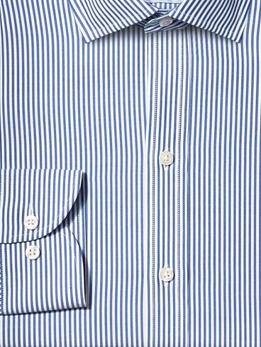 قميص رسمي بأزرار سفلية للرجال بقصة ضيقة وياقة منتشرة in Kuwait