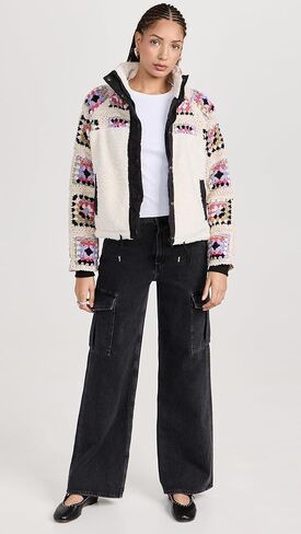 سترة سبوت لايت للسيدات من BLANKNYC in Kuwait