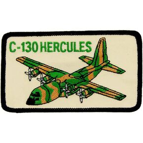رقعة مطرزة عليها شعار فريق الطيران الأمريكي الأمريكي C-130 Hercules من United States Air Force USAF C-130 Hercules ، مع لاصق مثبت in Saudi Arabia