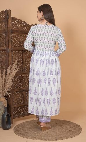 كورتا أناركالي للسيدات من القطن المطبوع باللون الأبيض والأخضر من Meera Fab مع بالازو ووشاح in Saudi Arabia