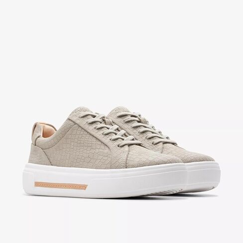 Clarks Women's Hollyhock Walk Sneaker in Saudi Arabia