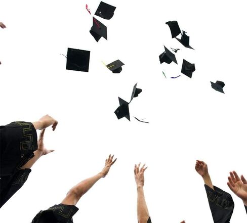 GraduationRoyal Gold سحر عام 2023 لشرابة التخرج in Kuwait