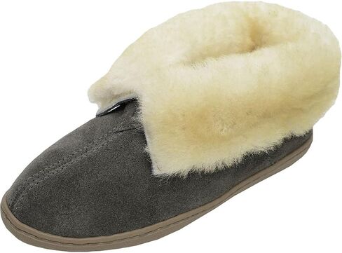 Minnetonka Women's Sheepskin Ankle Boot in Saudi Arabia