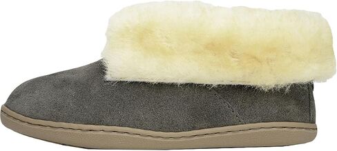 Minnetonka Women's Sheepskin Ankle Boot in Saudi Arabia