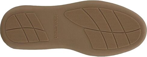 Minnetonka Women's Sheepskin Ankle Boot in Saudi Arabia