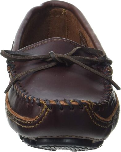 حذاء بدون كعب من جلد البقر مزدوج القاع للرجال من Minnetonka in Saudi Arabia