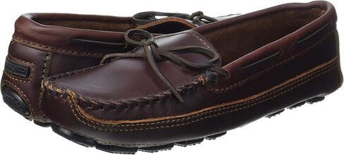 حذاء بدون كعب من جلد البقر مزدوج القاع للرجال من Minnetonka in Saudi Arabia