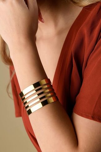 تشارلي بيج سوار عريض من الستانلس ستيل للنساء | سوار مفتوح من فوج | لمسة نهائية ذهبية, ستانلس ستيل, بدون أحجار كريمة in Kuwait